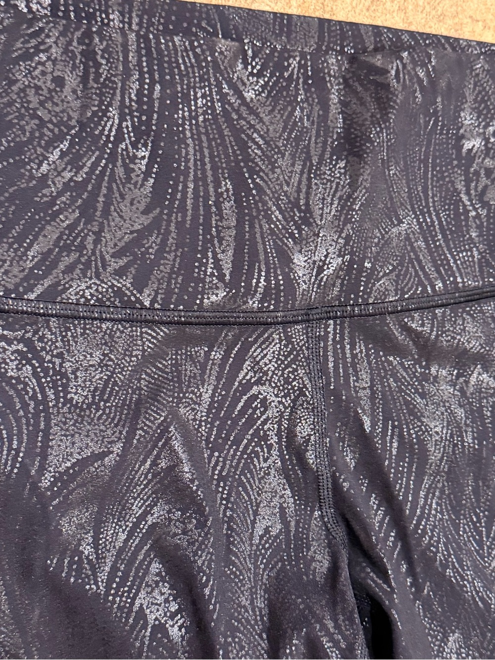 Lululemon Wunder Under High-Rise Crop 23" *Shine size 6 - Picture 6 of 6
